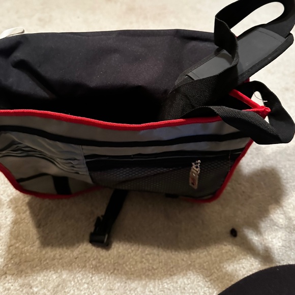 InuYasha mythwear embroidered messenger bag NWOT - Picture 4 of 5